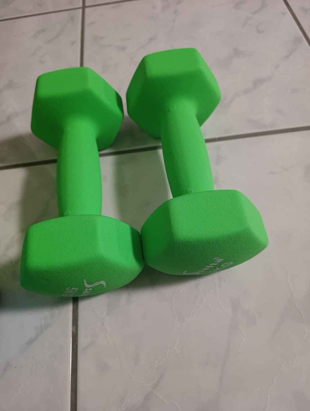 Neoprén egykezes súlyzó, Salta - 2 kg